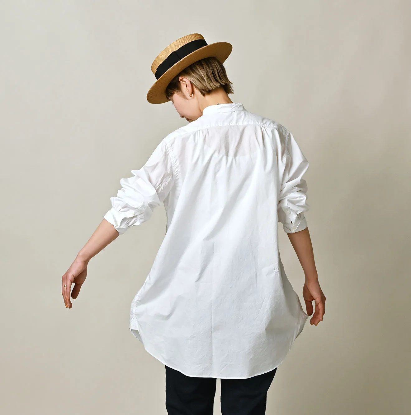 Batiste 908 Tuck Stand Collar Shirt (White) sold by 45r product image thumbnail 5