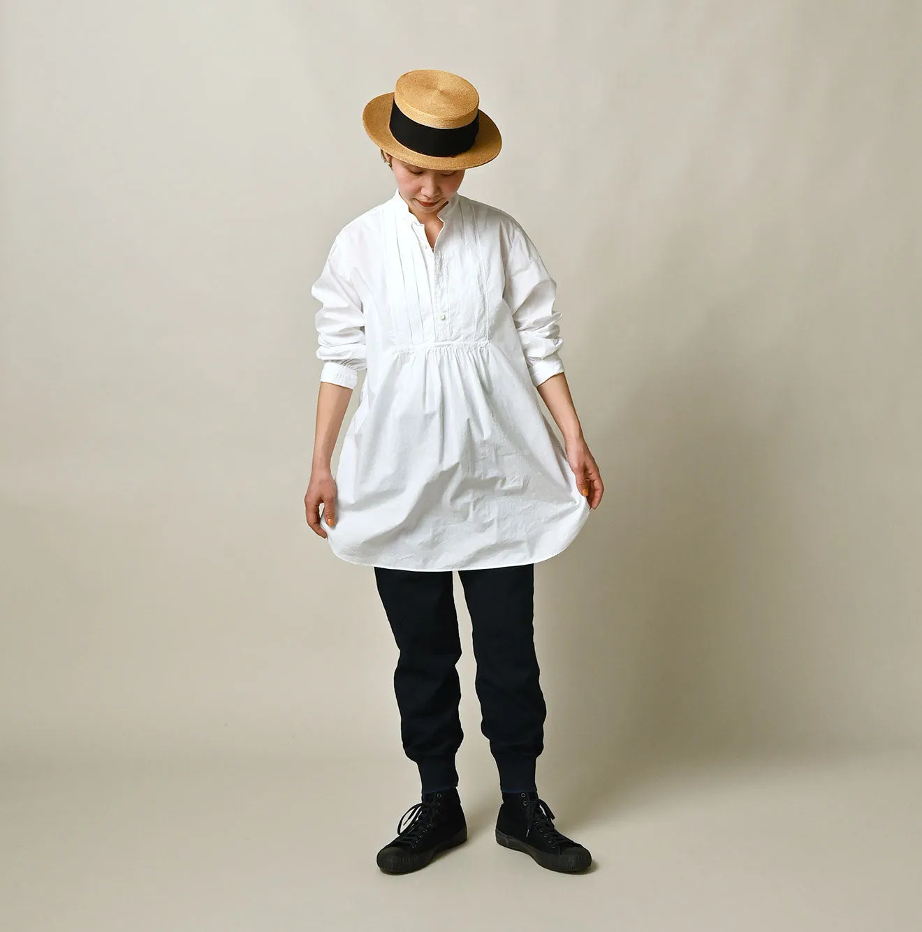 Batiste 908 Tuck Stand Collar Shirt (White) sold by 45r product image thumbnail 2