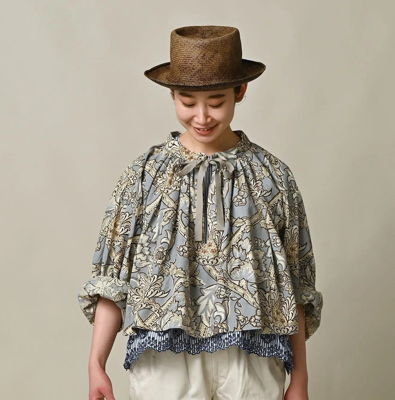 Khadi Flower Sarasa Chouchou Smocking Blouse sold by 45r product image thumbnail 5