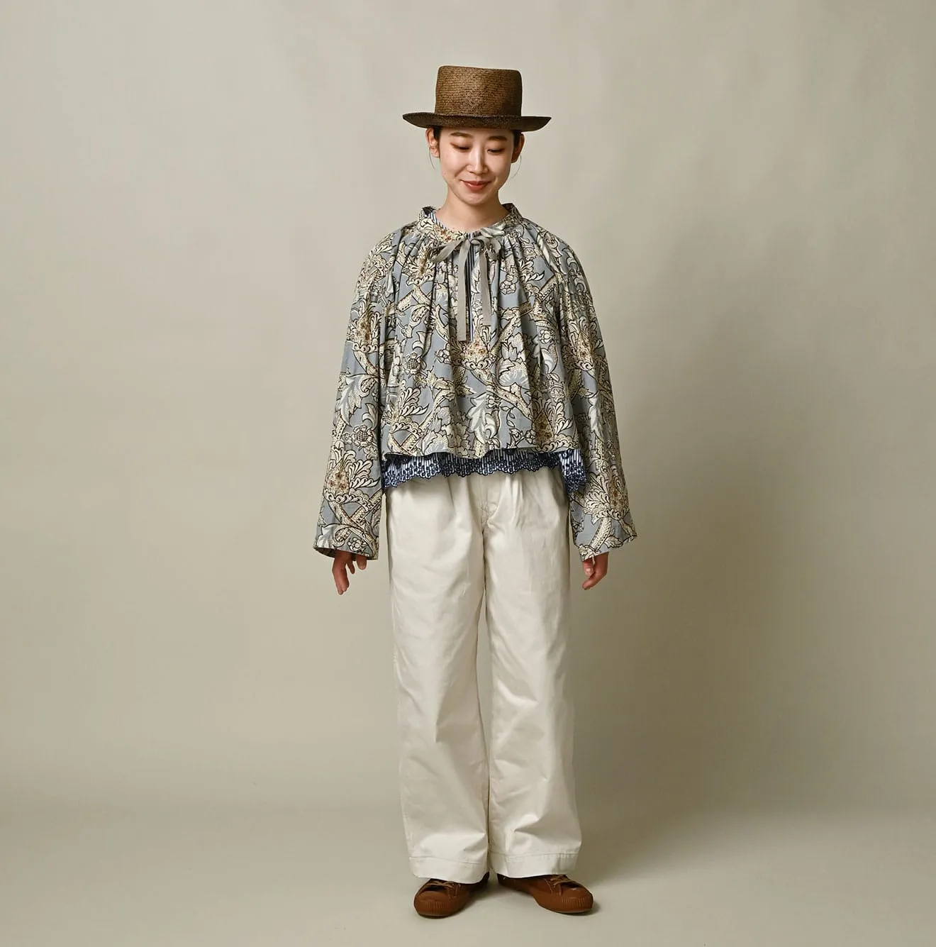 Khadi Flower Sarasa Chouchou Smocking Blouse sold by 45r product image thumbnail 3