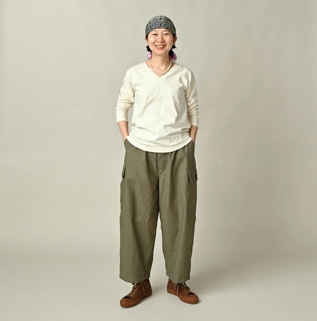 Tenjiku 908 Low V-neck T-shirt sold by 45r product image thumbnail 2