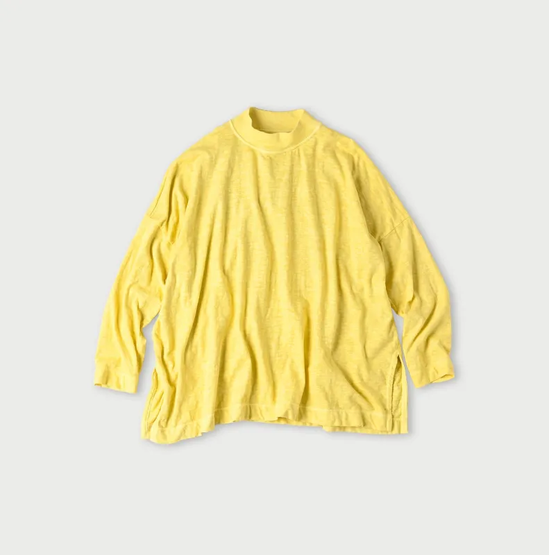 Botanical Dyed Yock Neck Big Slit T-shirt made by 45r