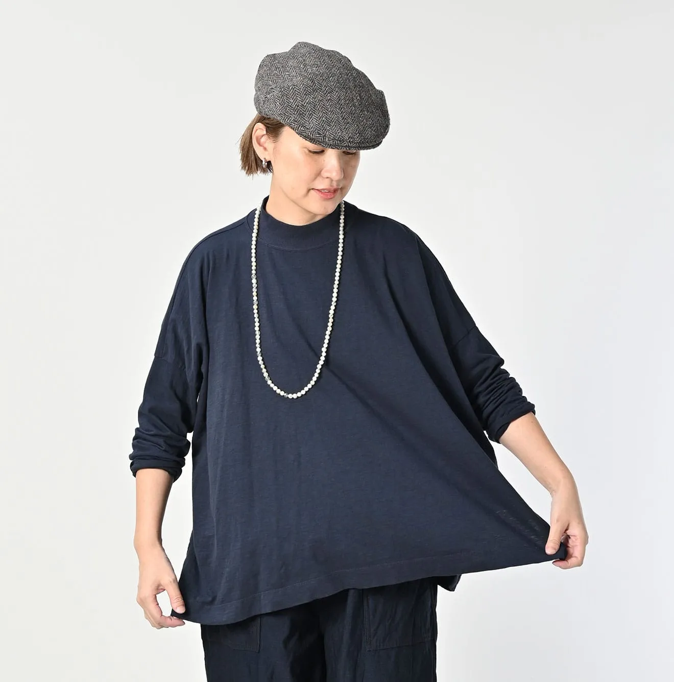 Yock Neck Big Slit T-shirt sold by 45r product image thumbnail 3