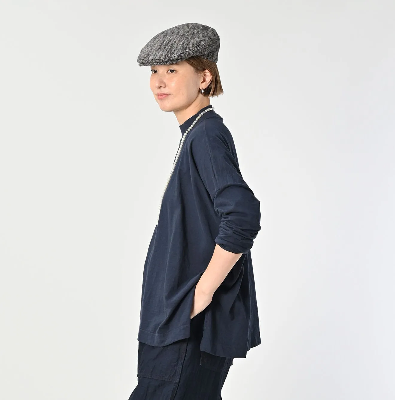 Yock Neck Big Slit T-shirt sold by 45r product image thumbnail 4