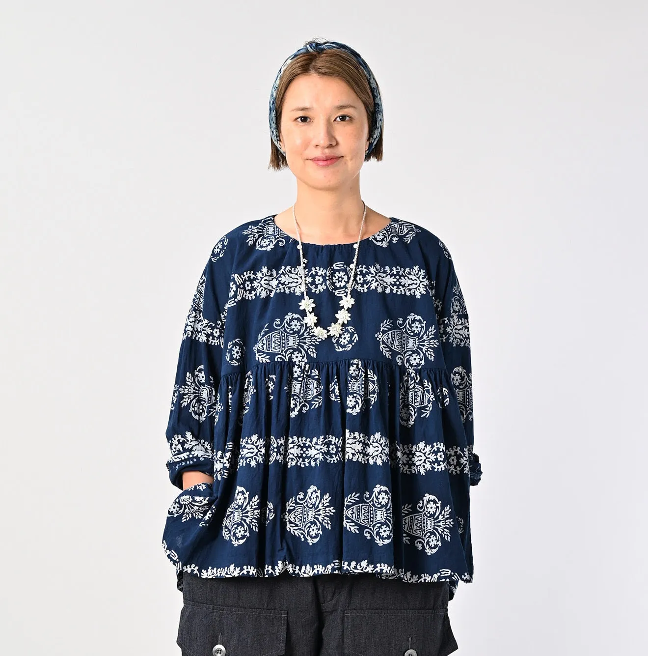 ONEONE Ai Indigo Khadi Gathered Blouse sold by 45r product image thumbnail 3