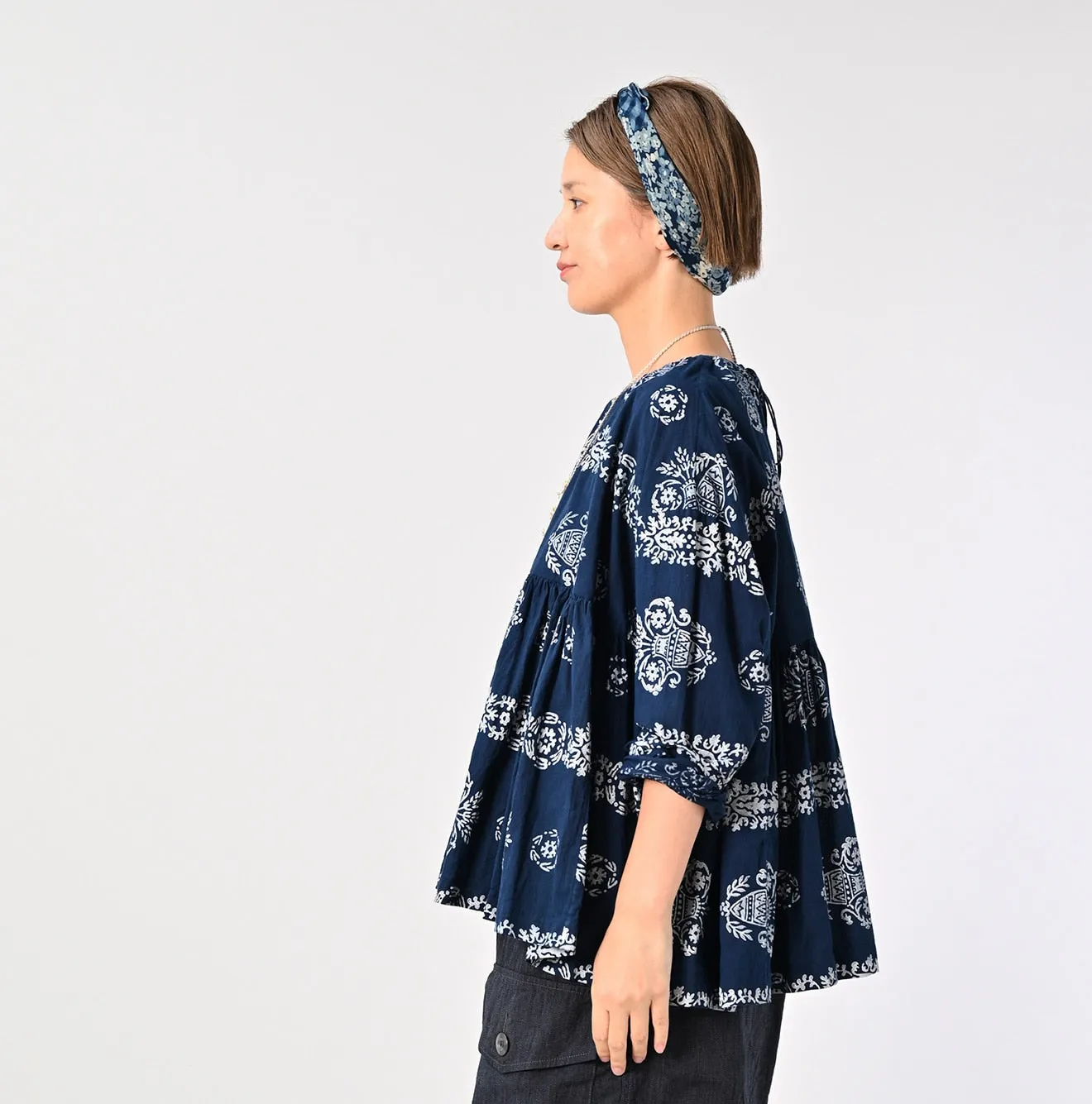 ONEONE Ai Indigo Khadi Gathered Blouse sold by 45r product image thumbnail 4