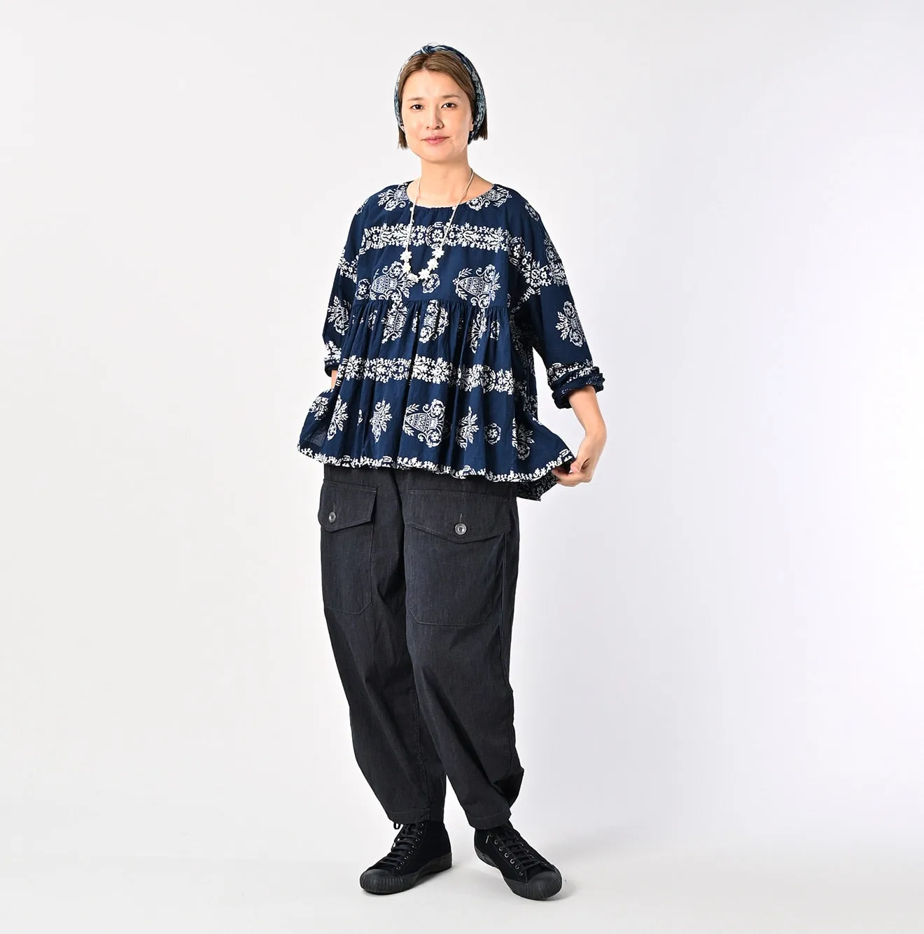 ONEONE Ai Indigo Khadi Gathered Blouse sold by 45r product image thumbnail 2