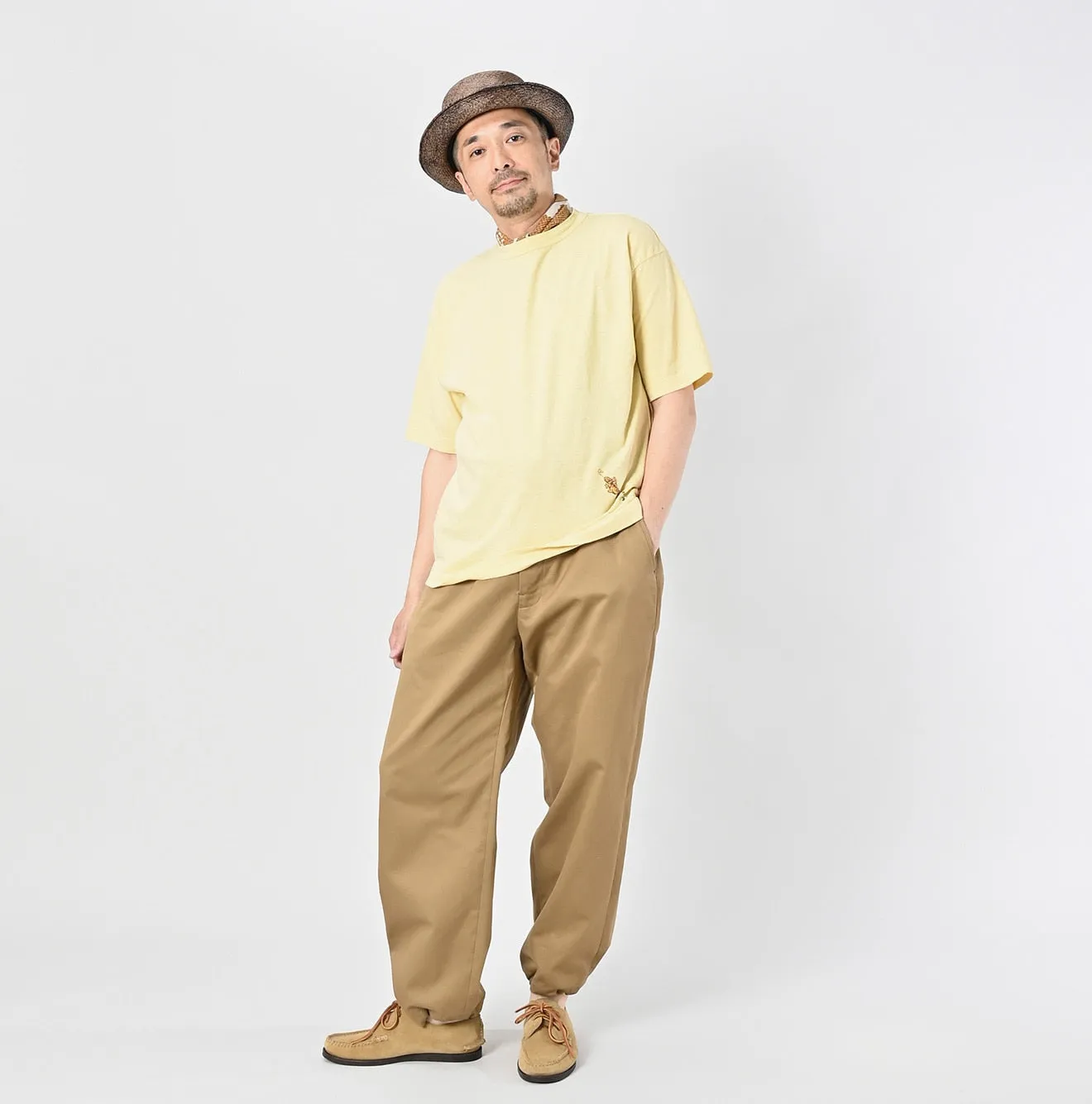 Chameleon Embroidery 908 T-shirt sold by 45r product image thumbnail 3