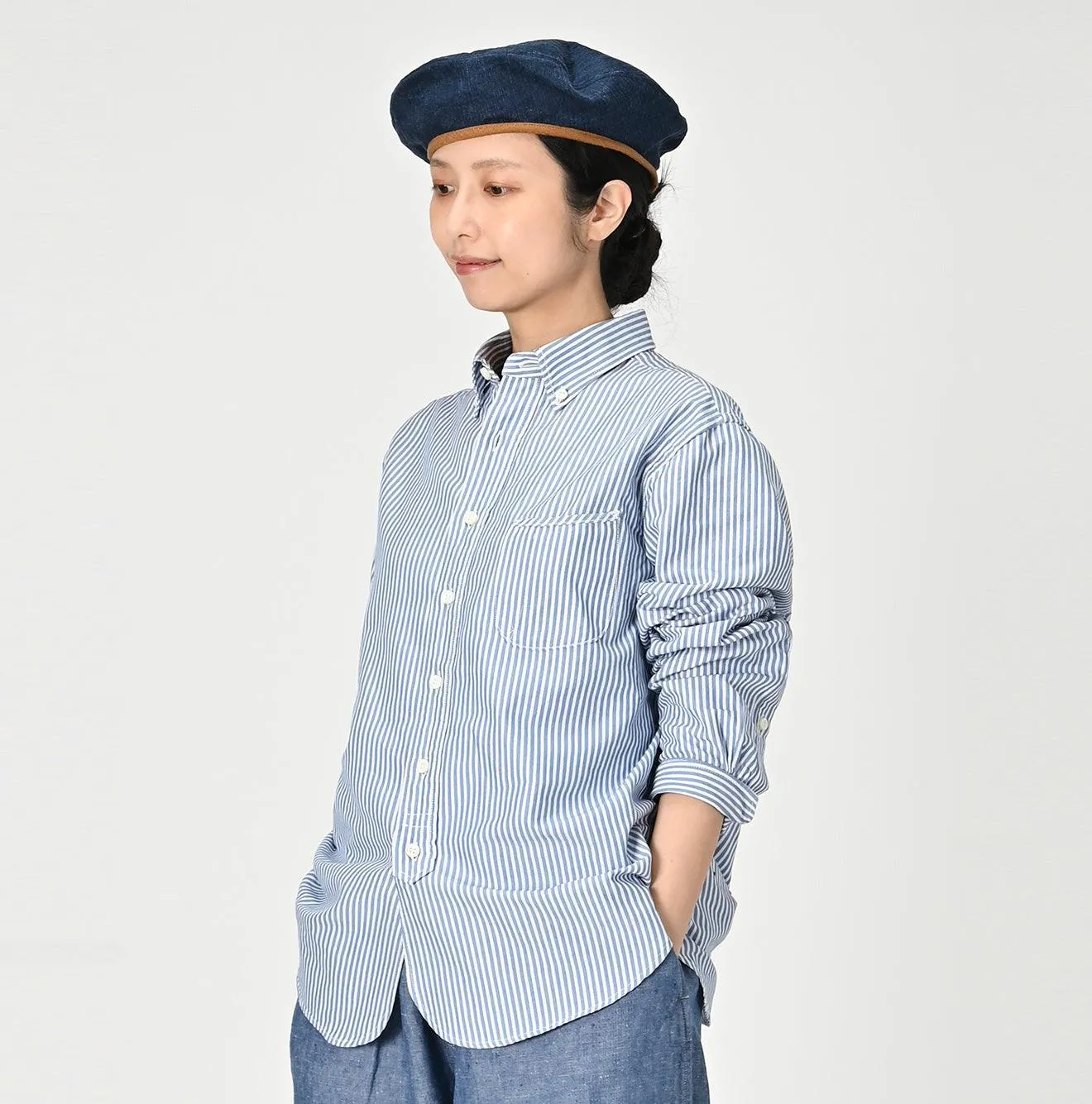 Light Oxford 908 Loafer Buttondown Shirt sold by 45r product image thumbnail 3