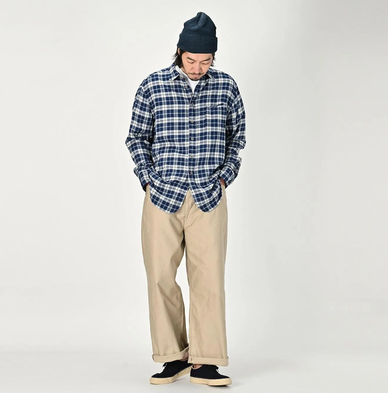 Indigo Fuwafuwa Double Woven 908 Loafer Shirt sold by 45r product image thumbnail 4