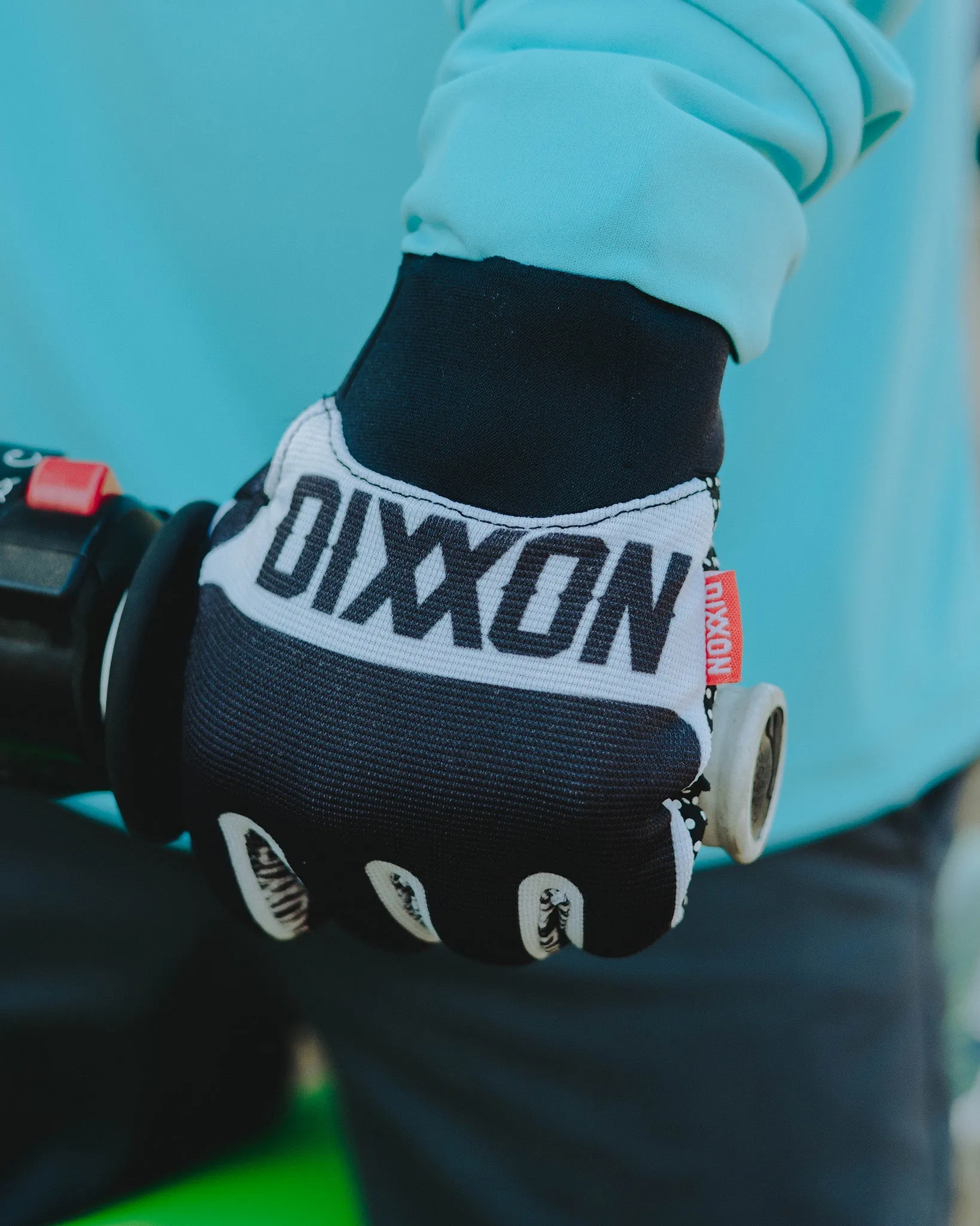 BRAAP Moto Gloves - Black & White sold by Dixxon product image thumbnail 3