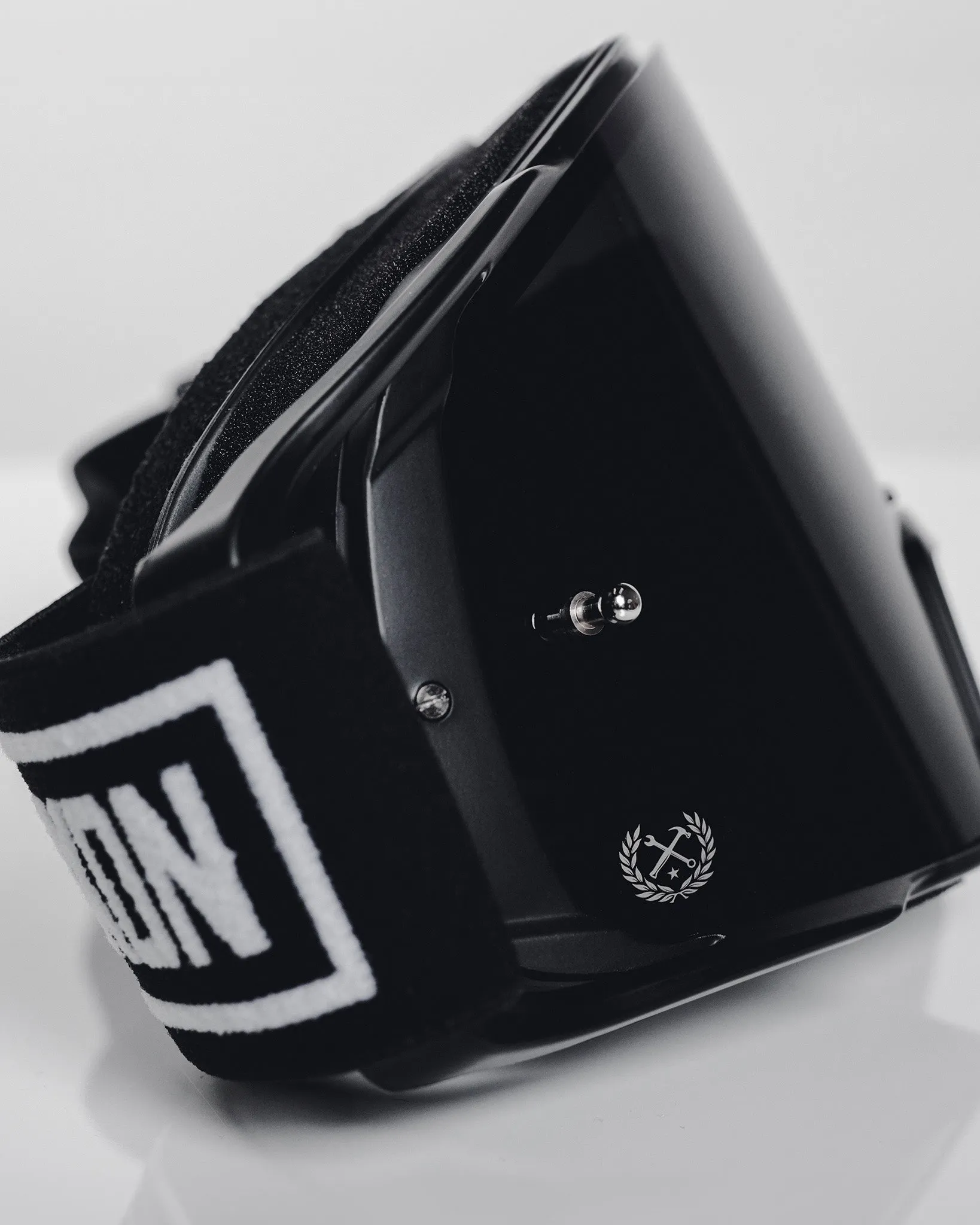 Contender MX Goggles - Black & White / Gray Lens sold by Dixxon product image thumbnail 2
