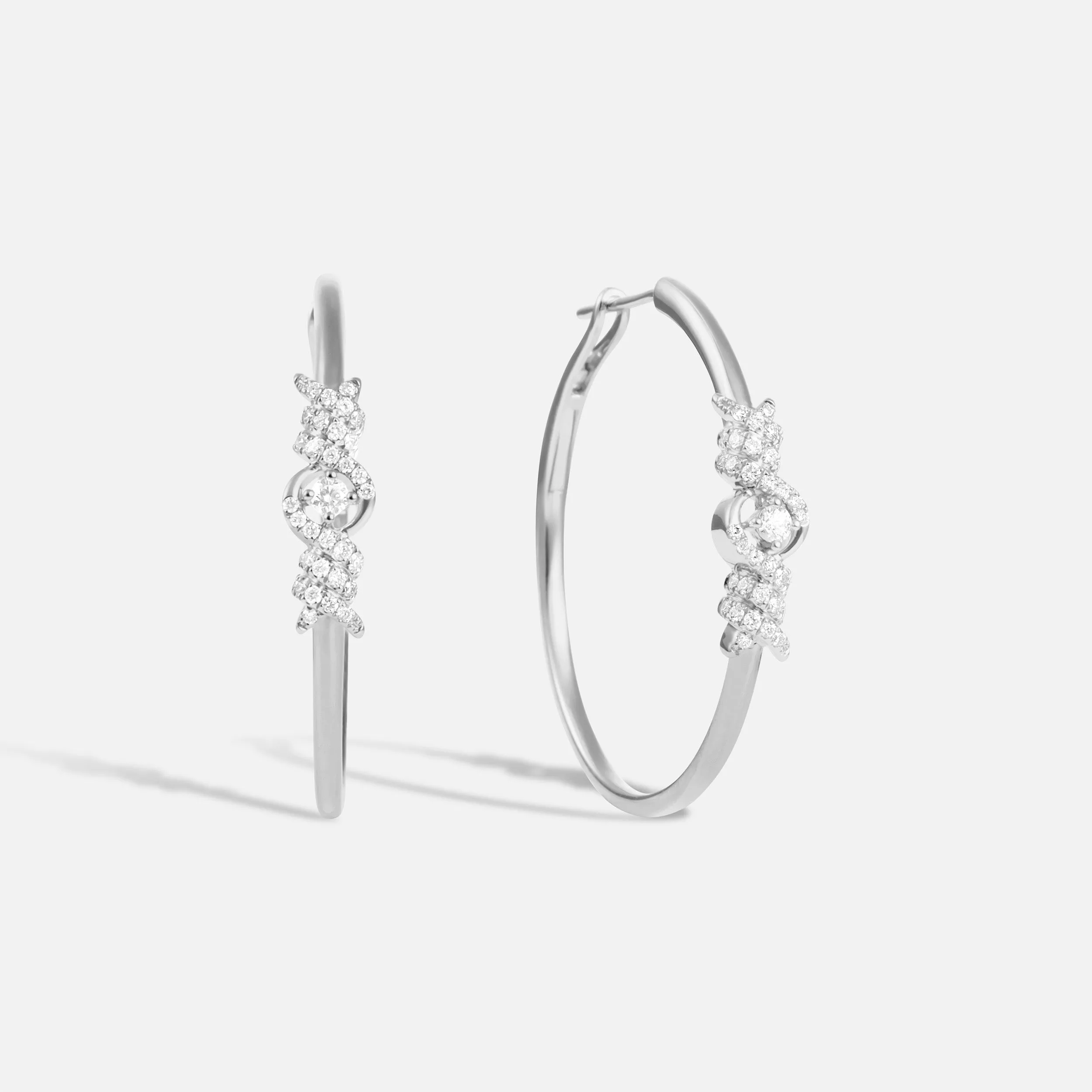 Barbelé Hoops Half paved sold by Djula product image thumbnail 5