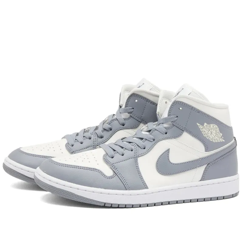 Jordan 1 Mid Stealth Wmns sold by Klay UK