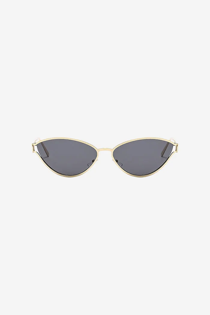 Cat-Eye Sunglasses With Gold Metal Frame – Black sold by Sierra darien product image thumbnail 3
