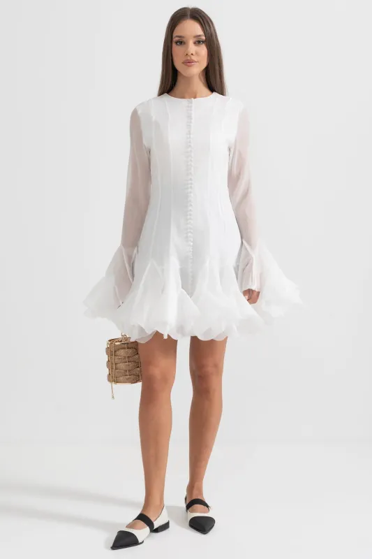Elegant Silhouette Dress With Flared Sleeves And Hemline - White made by Sierra darien