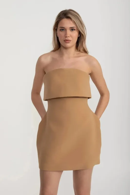 Elegant Strapless Mini Dress With Flared Hemline - Khaki made by Sierra darien
