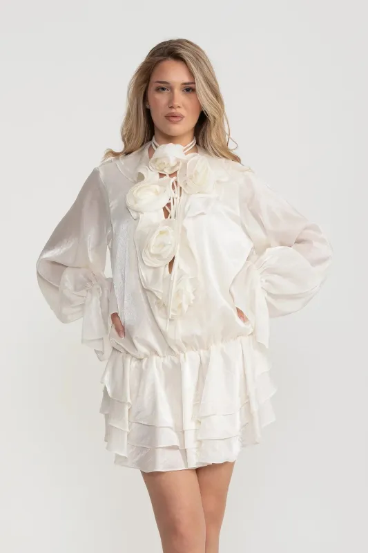 Flowing Sheer Dress With Floral Appliques And Long Puffy Sleeves - Ivoire made by Sierra darien
