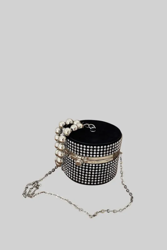 Circular Metallic bag with stones and pearls - Silver made by Sierra darien
