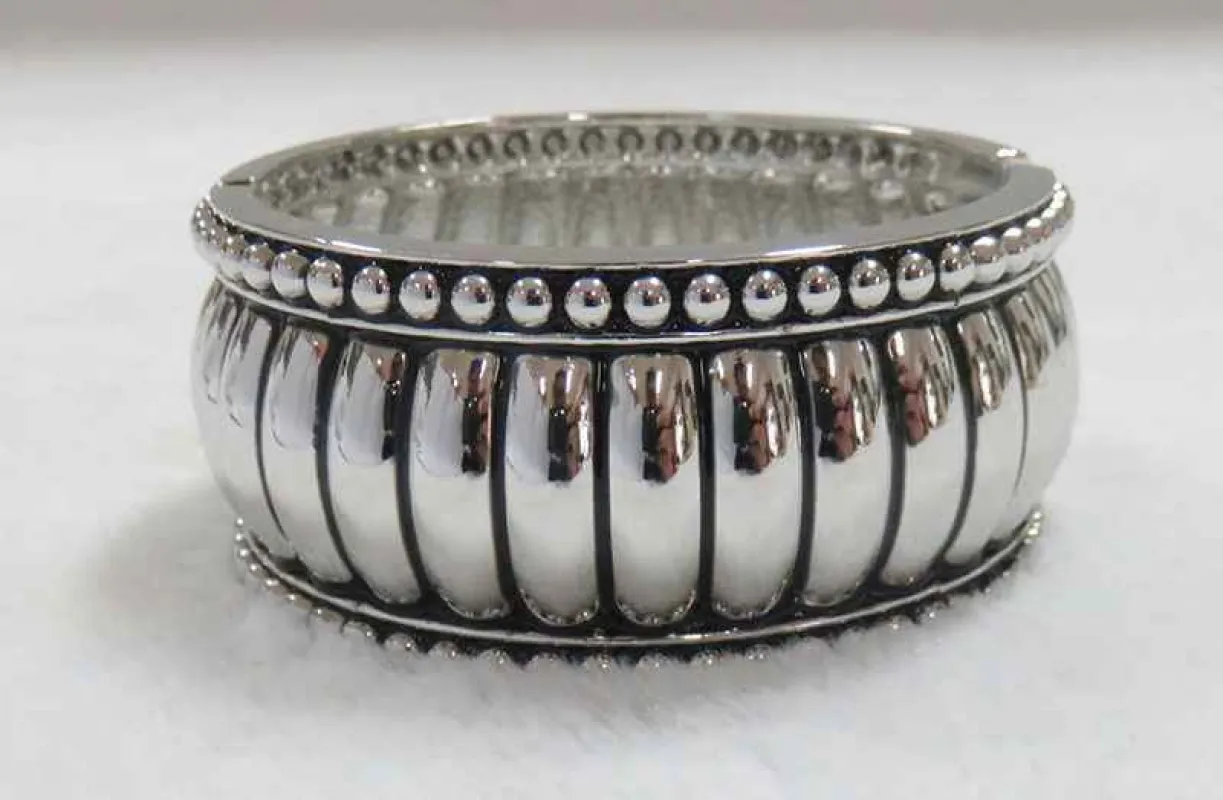 SILVER BANGLE ( 944 S ) sold by Oh My Jewelry