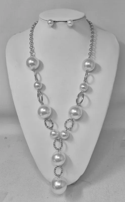 SILVER WHITE PEARL NECKLACE SET ( 11219 RWH ) sold by Oh My Jewelry
