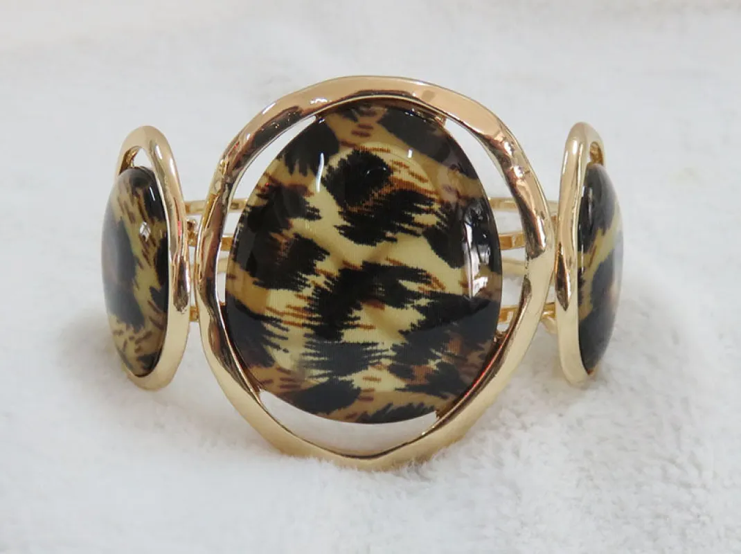 GOLD LEOPARD PRINT BRACELET ( 5276 LEOP ) sold by Oh My Jewelry