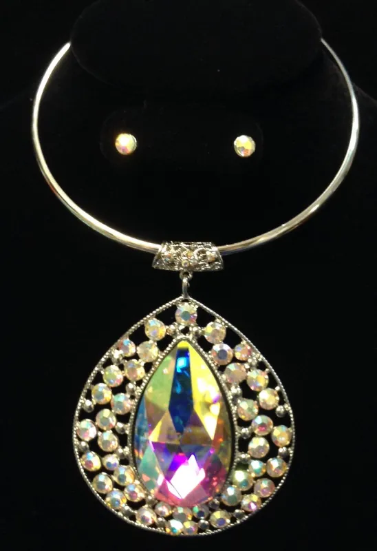 SILVER CHOKER WITH LARGE TEARDROP PENDANT ( 1005 SAB ) sold by Oh My Jewelry