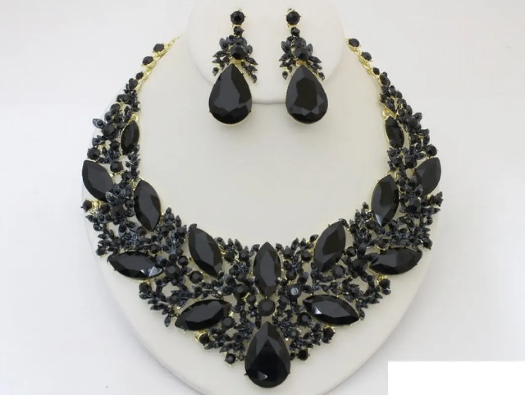 BLACK NECKLACE SET ( 20637 GBK ) sold by Oh My Jewelry