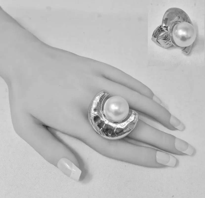 SILVER METAL STRETCH RING PEARL ( 10054 RWH ) made by Oh My Jewelry