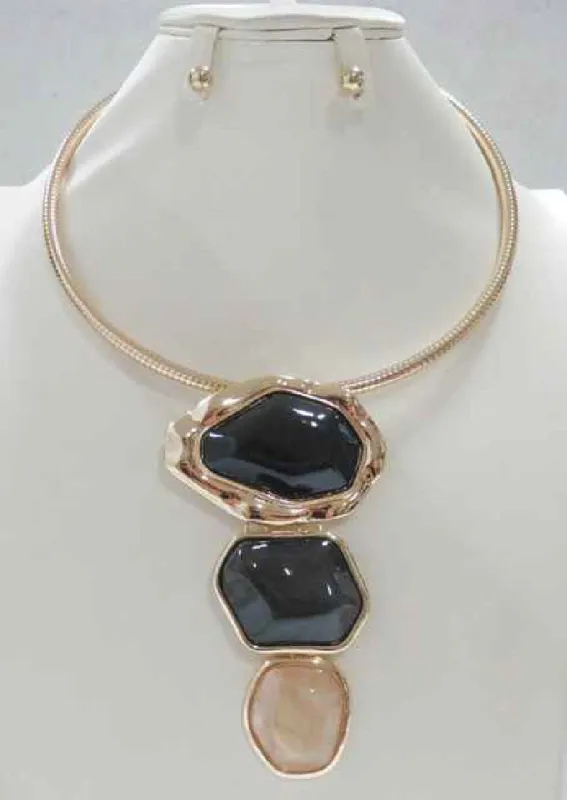 BLACK WHITE CHOKER NECKLACE SET ( 5197 BW ) sold by Oh My Jewelry