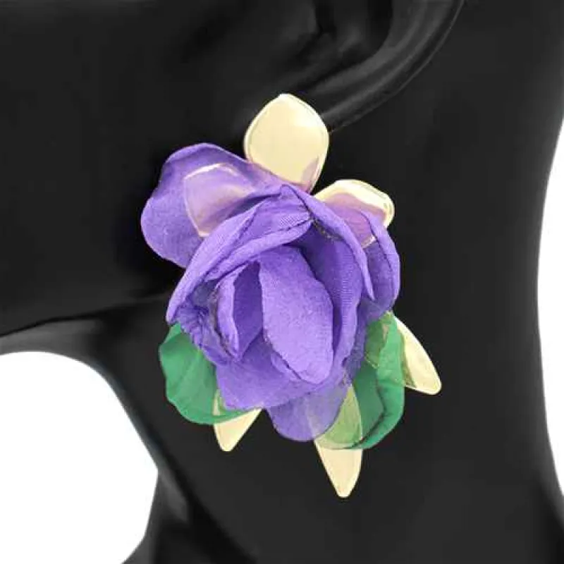 GOLD FLOWER EARRINGS ( 2935 GDPU ) sold by Oh My Jewelry