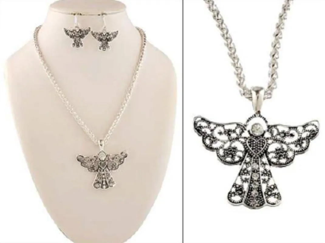 SILVER NECKLACE SET ANGEL DESIGN ( 04536 ) made by Oh My Jewelry