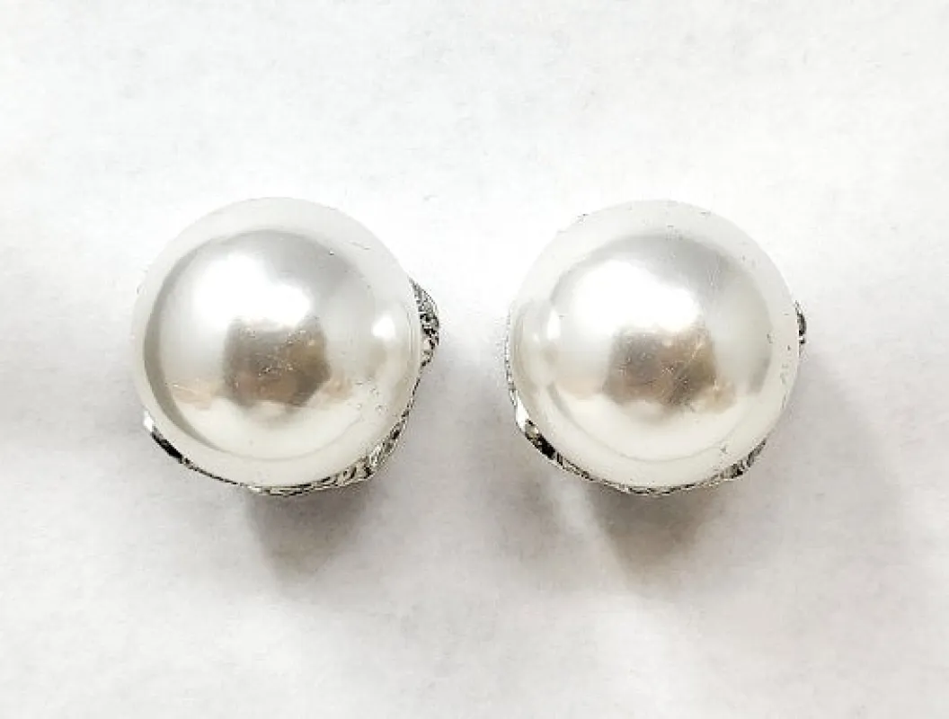 SILVER WHITE PEARL EARRINGS ( 11002 RWH ) sold by Oh My Jewelry