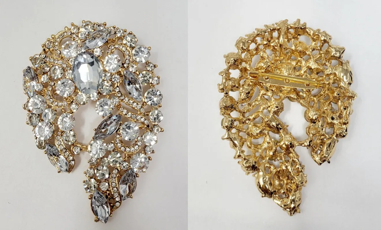 GOLD CLEAR STONE BROOCH ( 10010 GCL ) sold by Oh My Jewelry