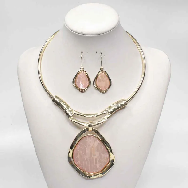 GOLD METAL CHOKER NECKLACE SET PINK STONES ( 2460 GPK ) sold by Oh My Jewelry