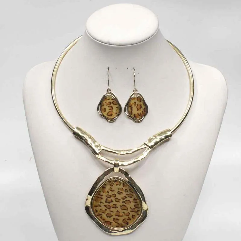 GOLD METAL CHOKER NECKLACE SET LEOPARD STONES ( 2460 ) sold by Oh My Jewelry