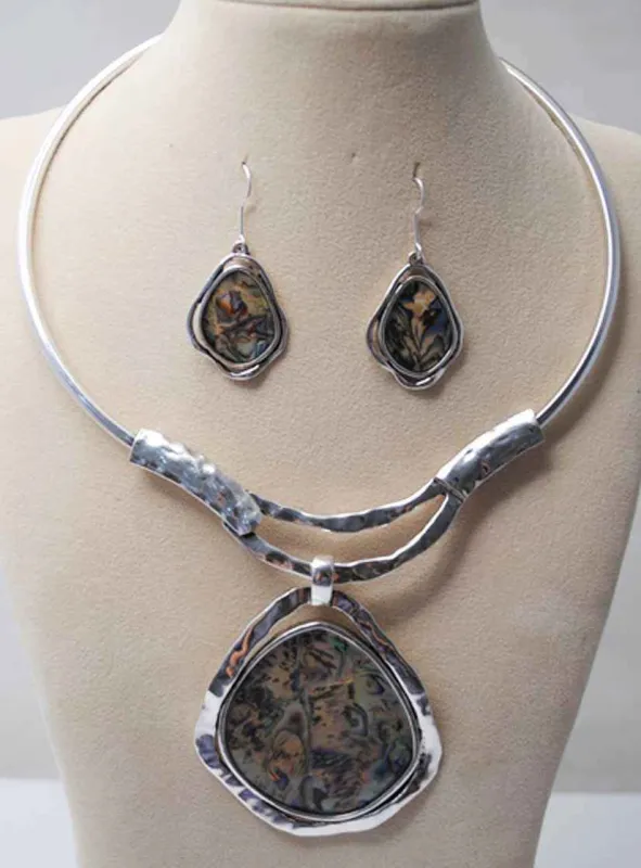 METAL CHOKER NECKLACE SET ABALONE STONES ( 2460 AB ) sold by Oh My Jewelry