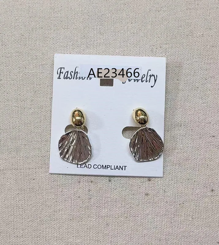 CLIP EARRINGS ( 23466 LFTT ) sold by Oh My Jewelry