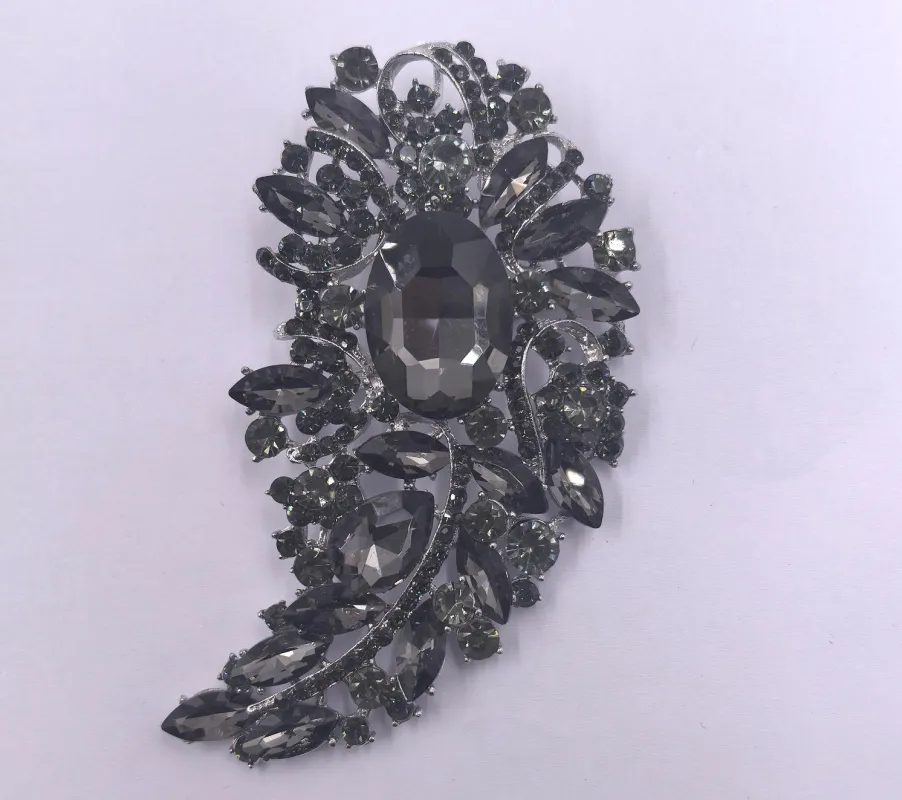 SILVER BLACK BROOCH ( 0086 3J ) sold by Oh My Jewelry