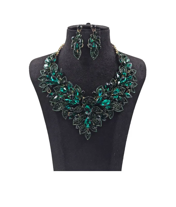 GOLD GREEN NECKLACE SET ( 0178 2G ) made by Oh My Jewelry