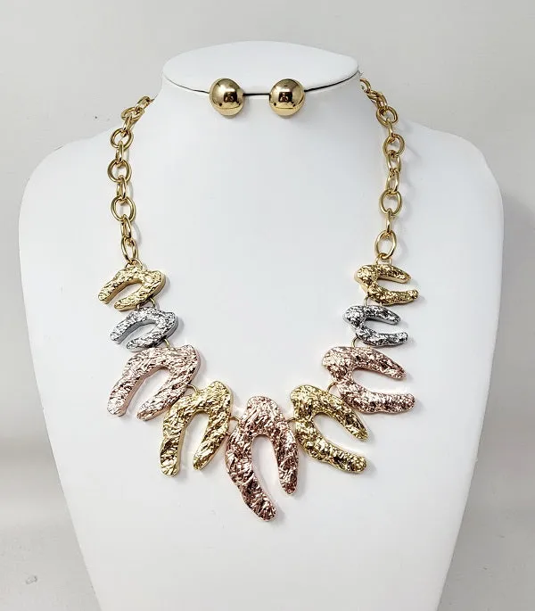 GOLD MULTICOLOR NECKLACE SET ( 10952 GMT ) sold by Oh My Jewelry