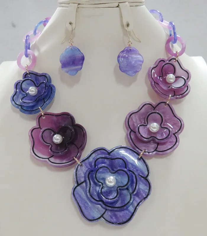 GOLD PURPLE FLOWER NECKLACE SET ( 5131 PP ) sold by Oh My Jewelry