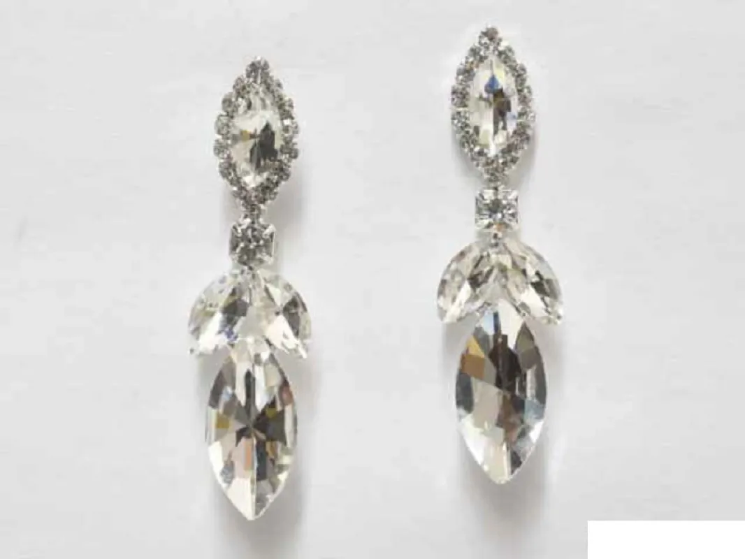 SILVER EARRINGS CLEAR STONES ( 6596 S ) sold by Oh My Jewelry