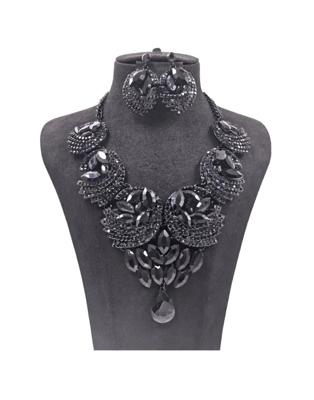 LARGE BIB STATEMENT NECKLACE SET ( 0121 4J ) sold by Oh My Jewelry