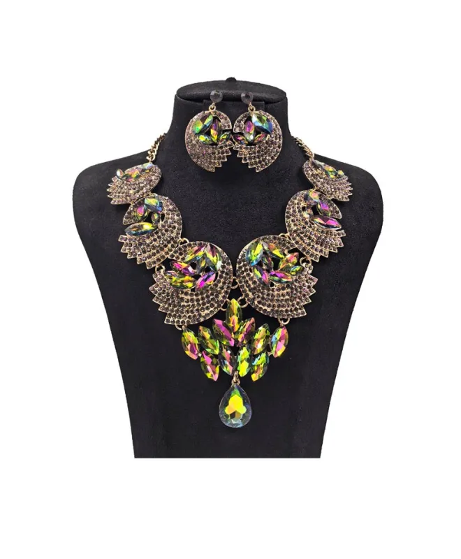 LARGE BIB STATEMENT NECKLACE SET ( 0121 2GX ) made by Oh My Jewelry