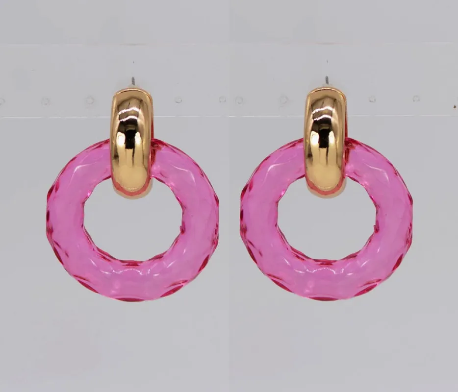GOLD ROUND FUSCHSIA PINK DOORHAMMER FASHION EARRINGS ( 4709 GLFUS ) made by Fiesta