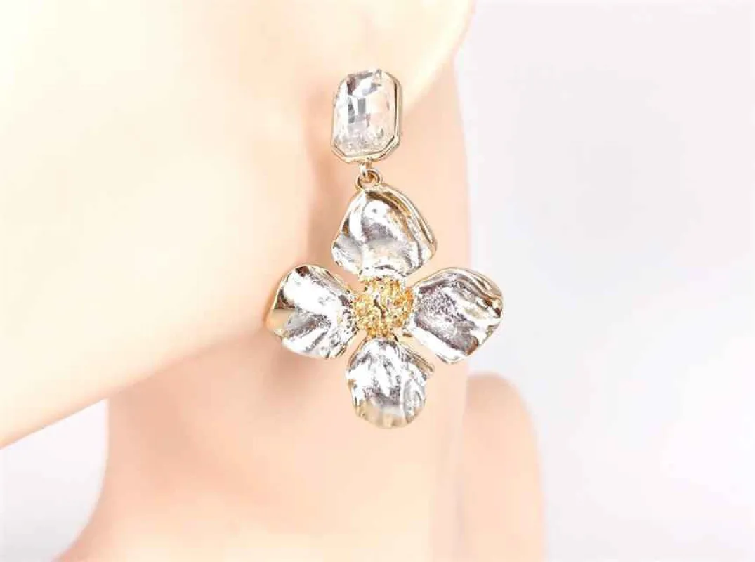 GOLD FLOWER EARRINGS CLEAR STONES ( 6528 GDSL ) sold by Oh My Jewelry