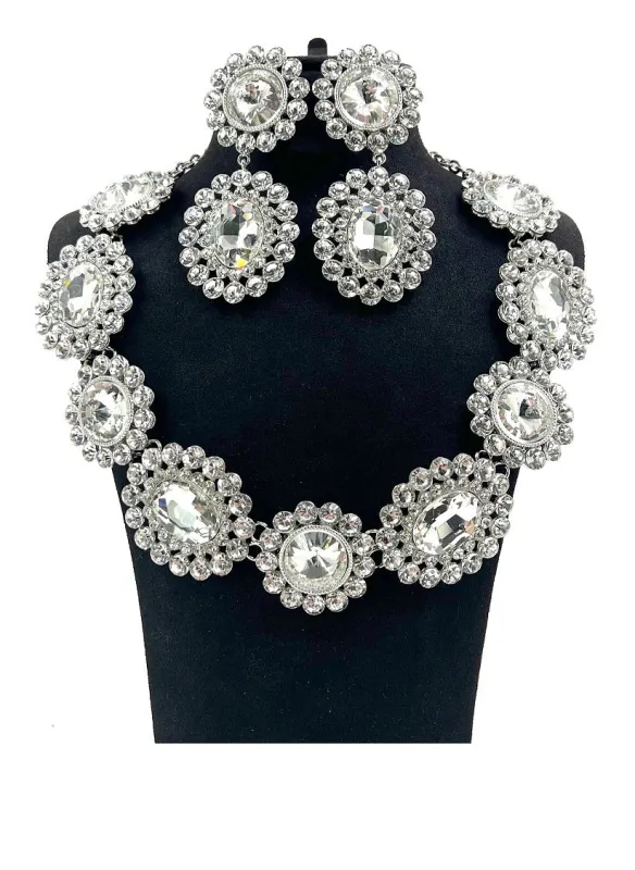 SILVER CLEAR NECKLACE SET ( 0086 3C ) sold by Oh My Jewelry