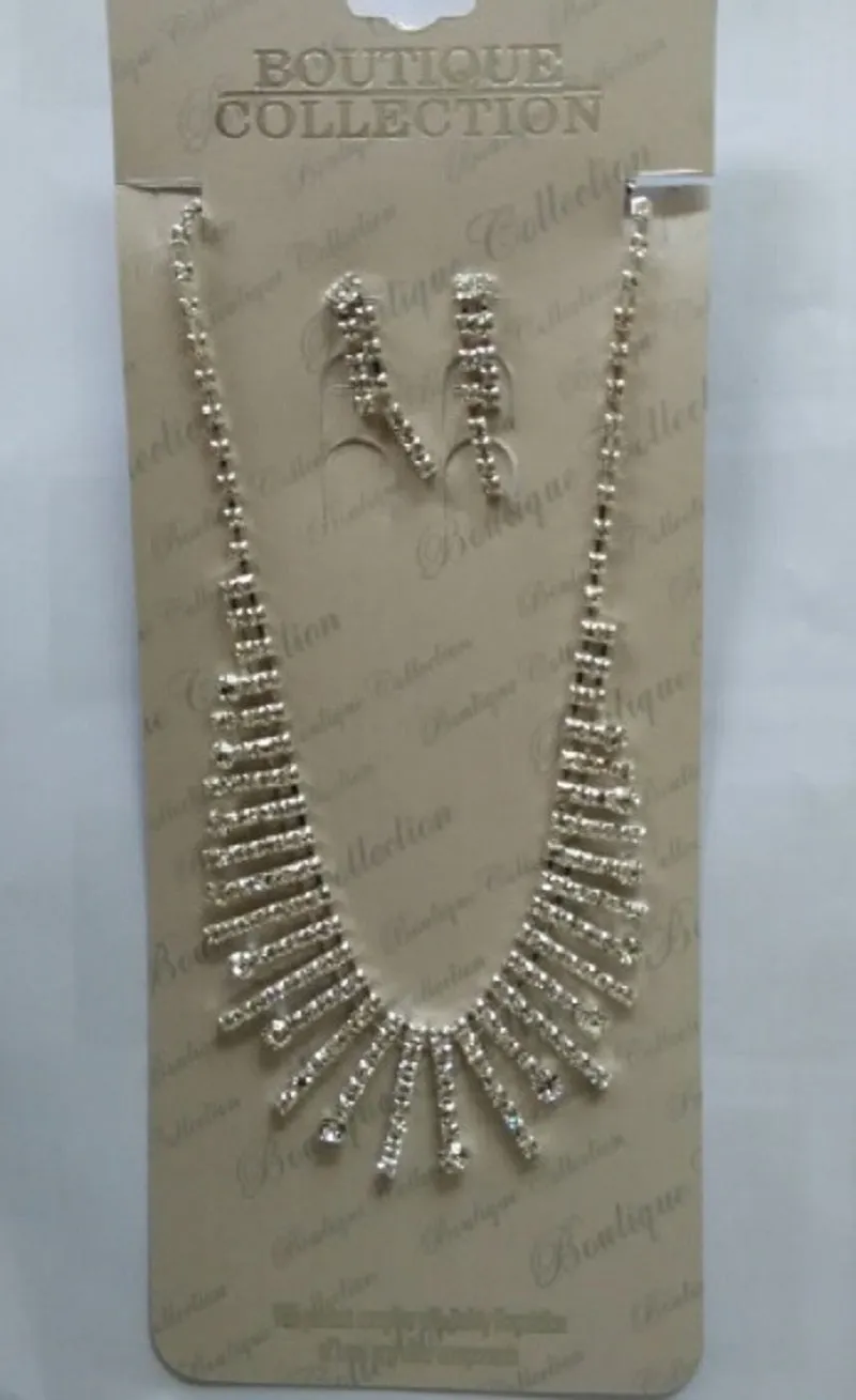 SILVER NECKLACE SET CLEAR STONES ( 33485 1CL ) sold by Oh My Jewelry