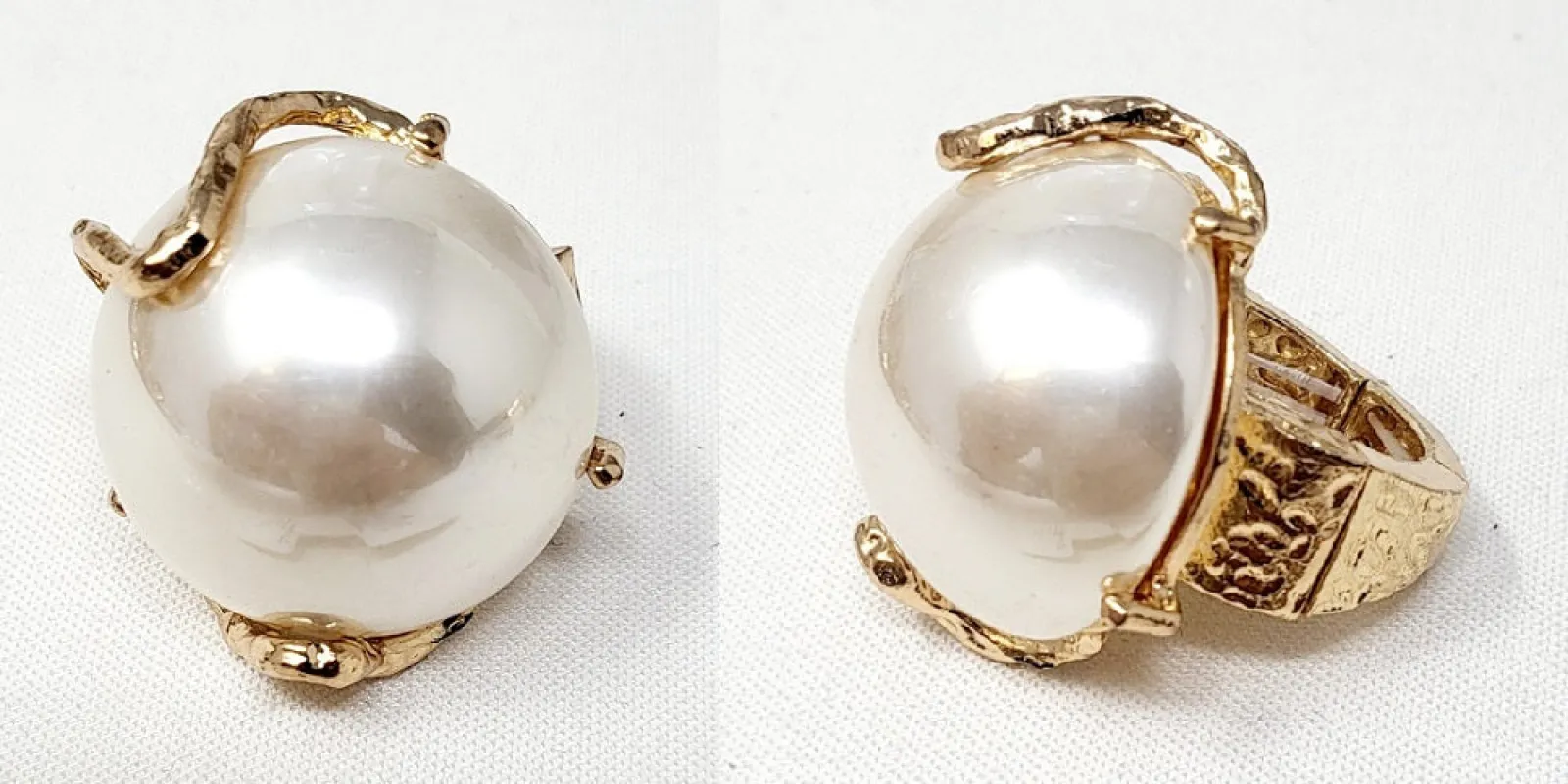 GOLD CREAM PEARL STRETCH RING ( 10047 GCR ) sold by Oh My Jewelry